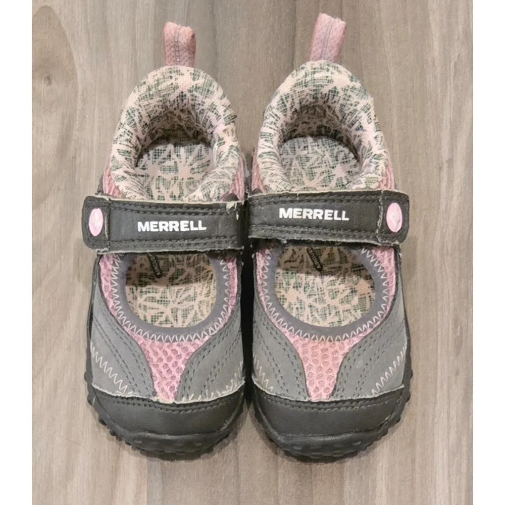 Merrell Chameleon Performance Shoes size 4